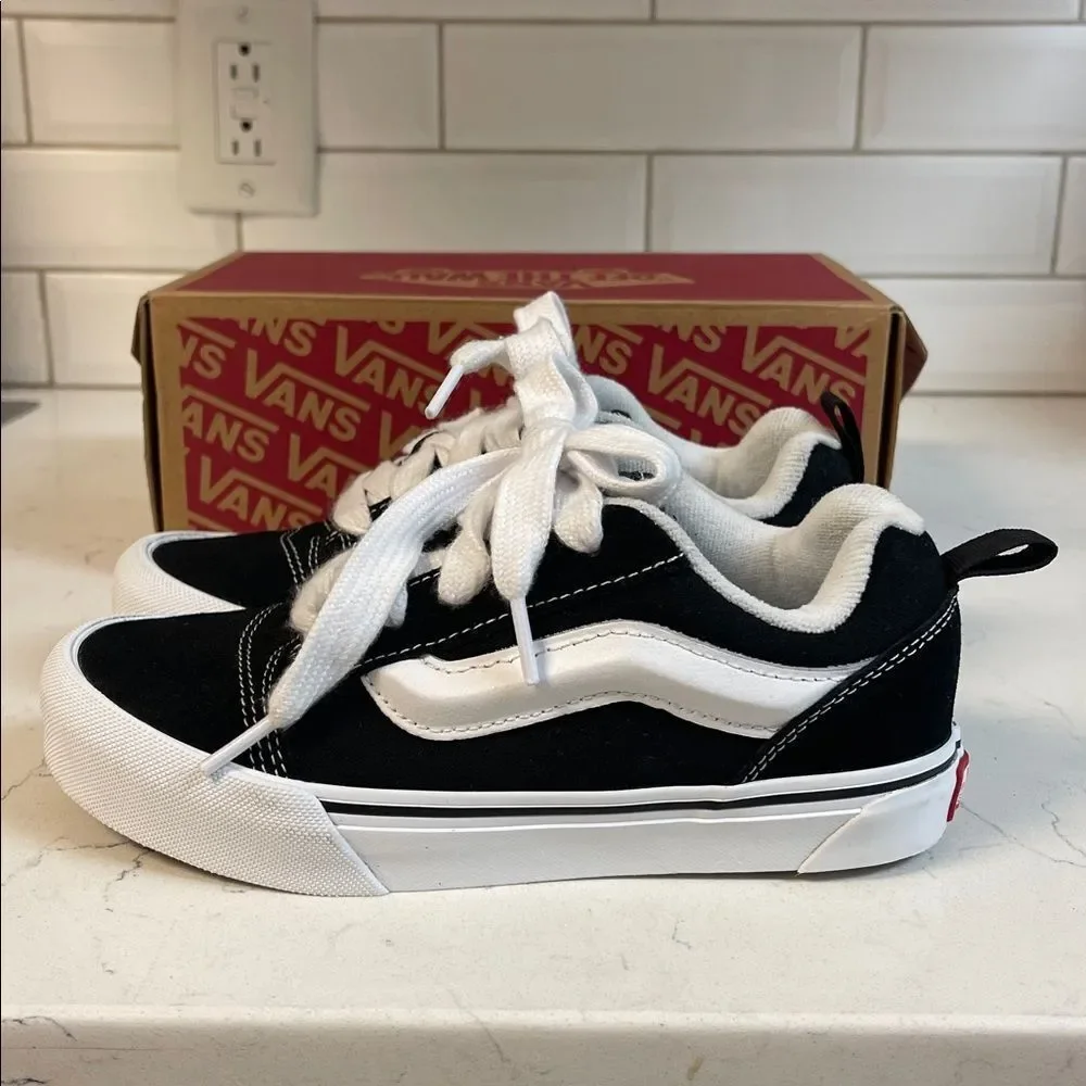 Vans Knu Skool Black and White Sneakers Kids - Youth Size 3